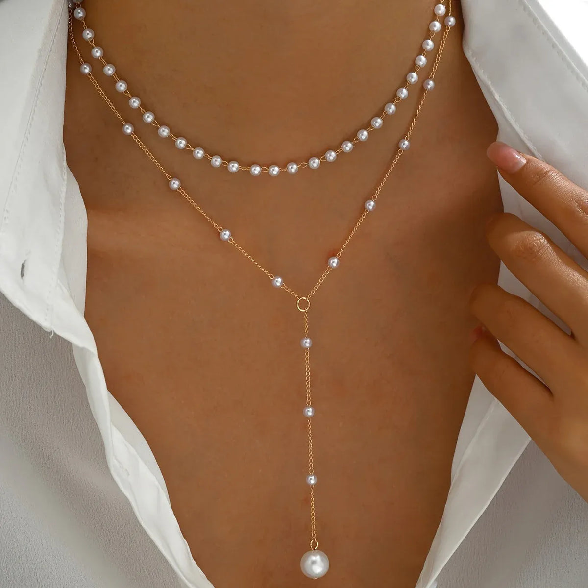 Collar de perlas en capas
